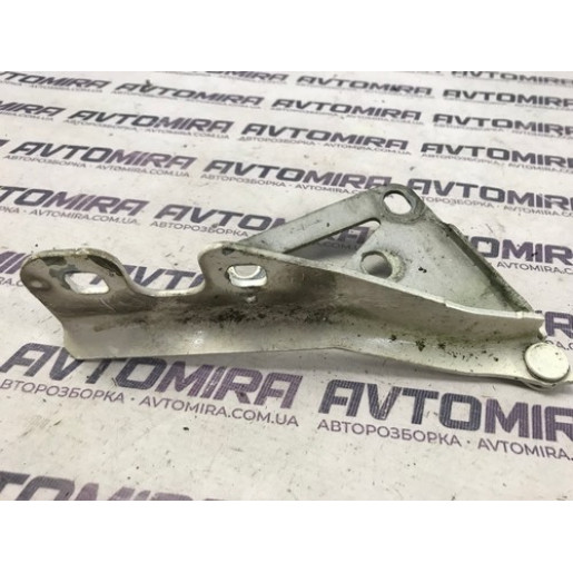 Петля капота ліва Opel Astra H 2004-2010 13213447